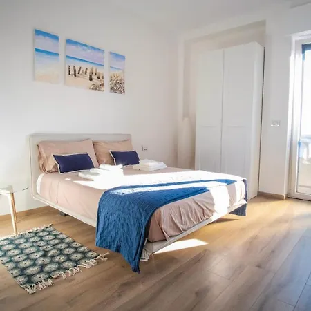 Rossani Suites&aparts Apartament *