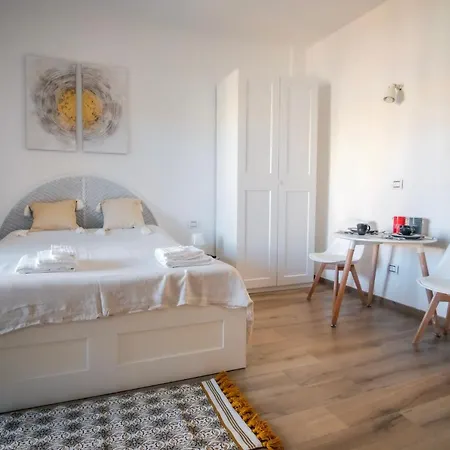 Rossani Suites&aparts Apartmán