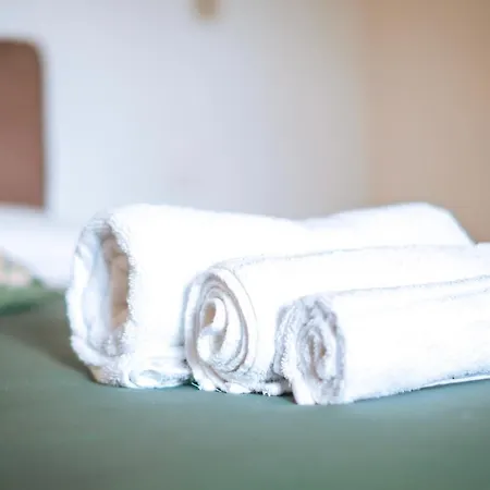 Rossani Suites&aparts شقة *