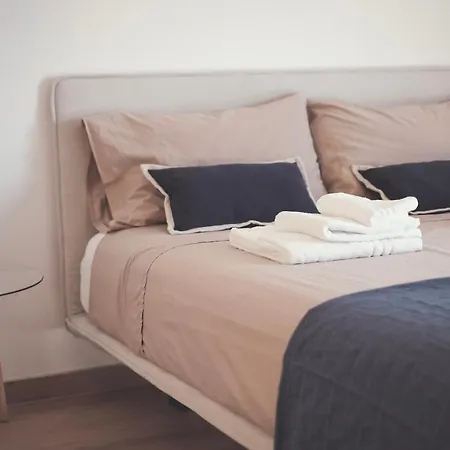 Rossani Suites&aparts Apartmán *