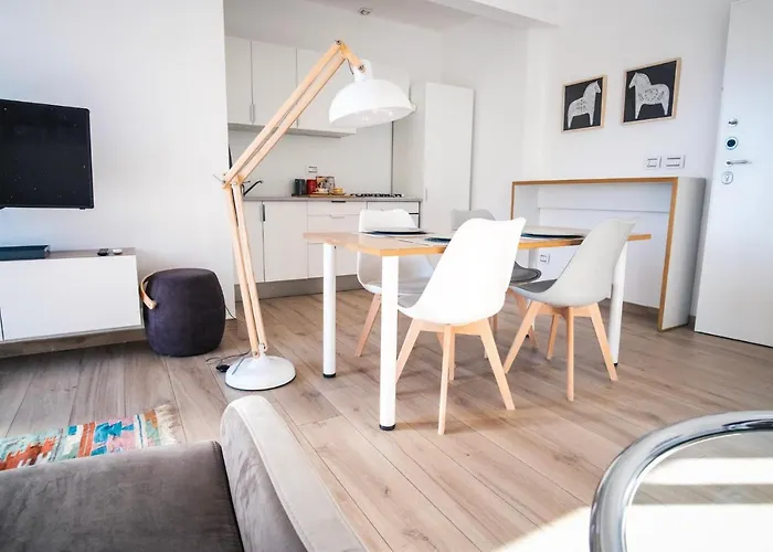 아파트 Rossani Suites&aparts *